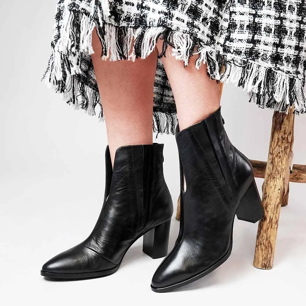 Albas Black Leather Ankle Boots