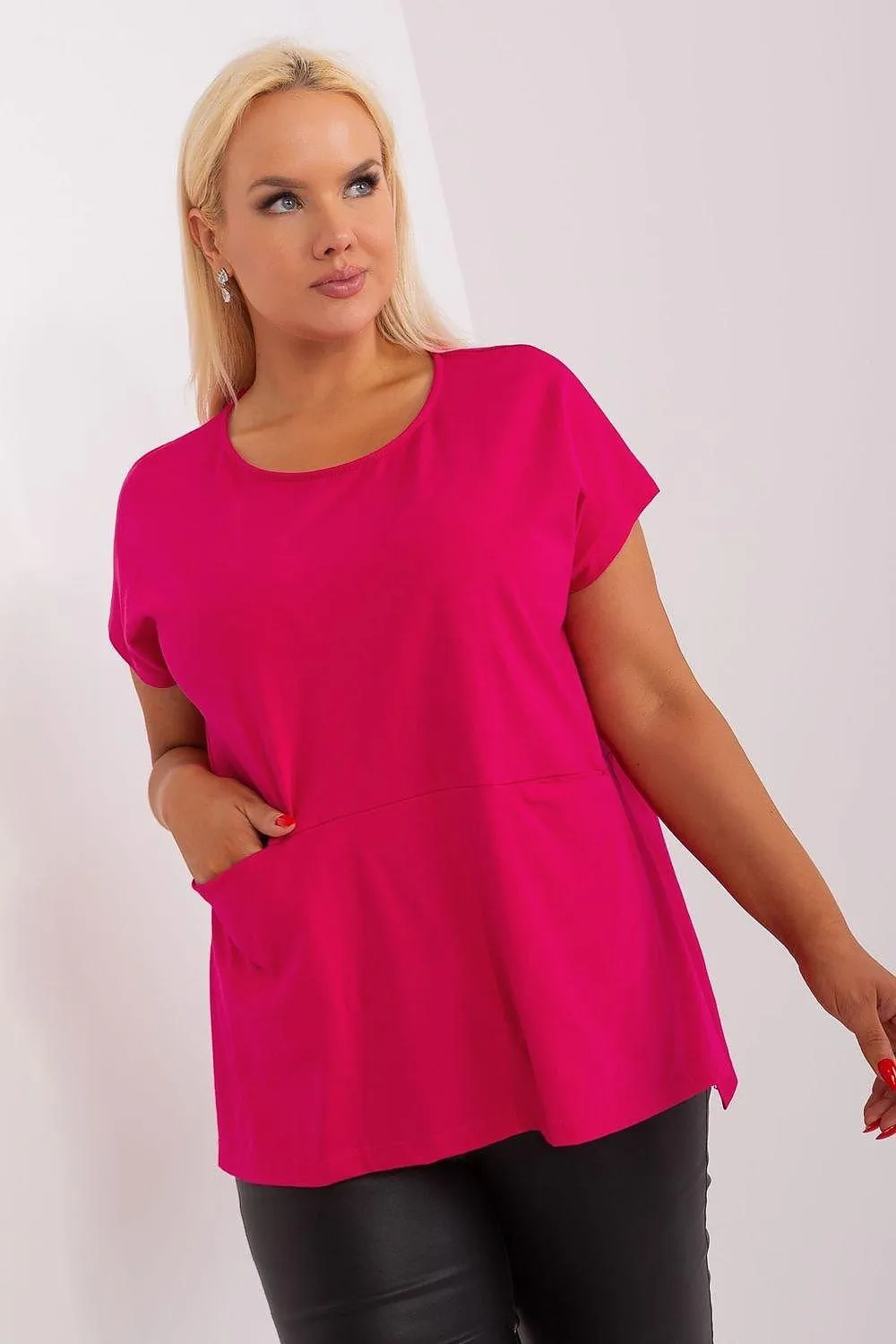 Chic Plus Size Blouse with Stylish Pockets for Effortless Elegance