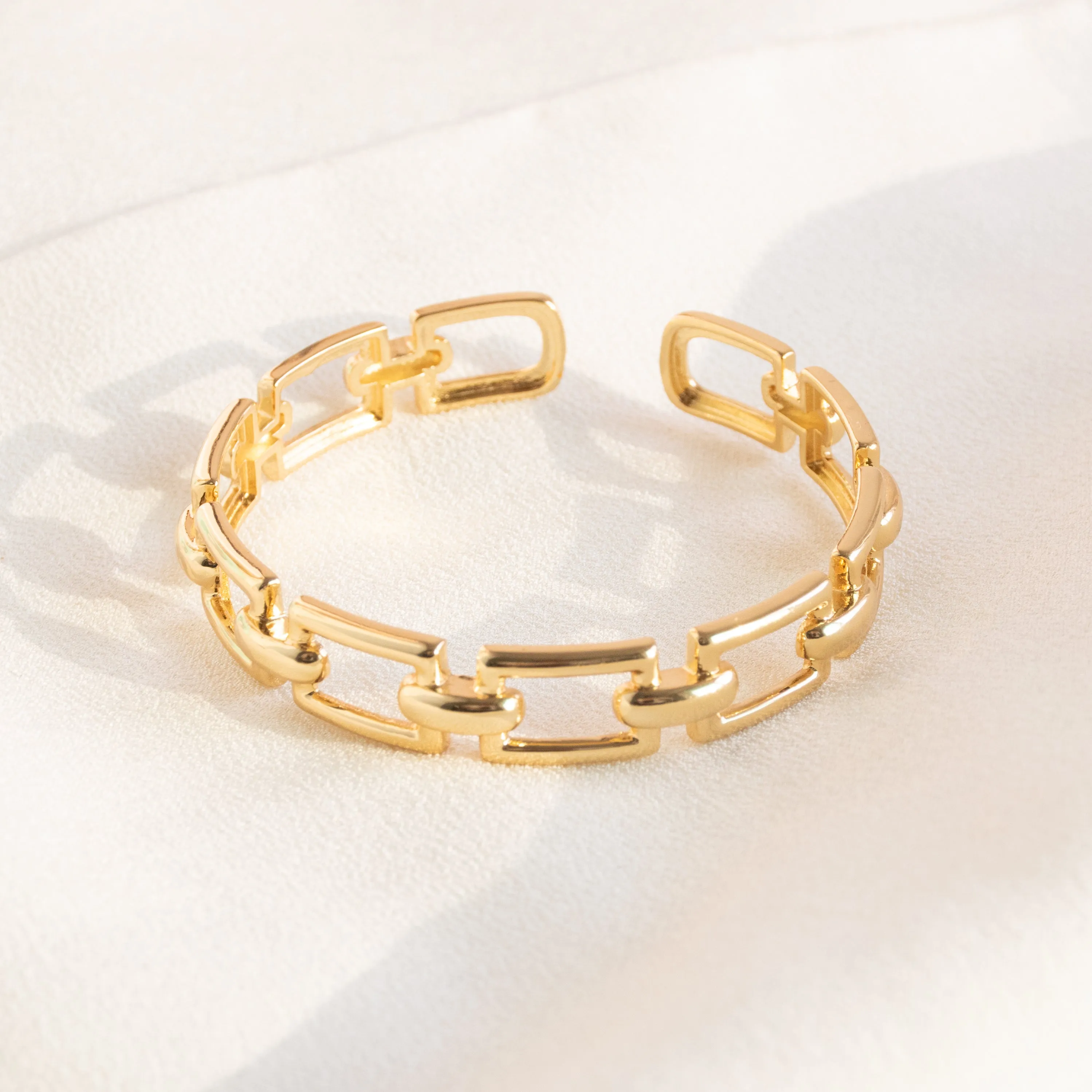 Thick Link Chain Bangle